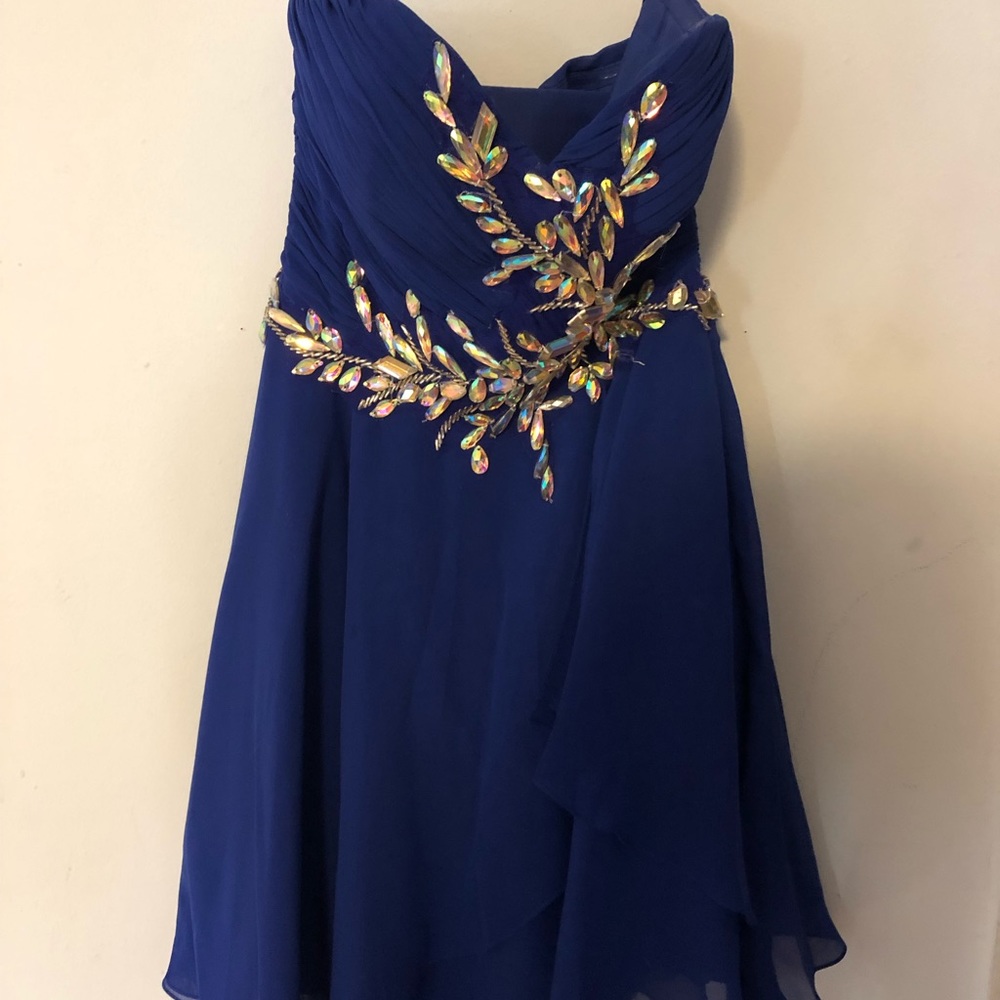 Dress - Picture 2 of 7